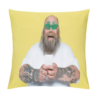 Personality  Amazed Plus Size Man In Clover-shaped Glasses Chatting On Smartphone Isolated On Yellow Pillow Covers