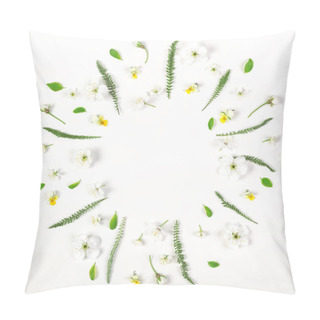 Personality  Round Frame Wreath Made Of Spring Flowers And Leaves Isolated On White Background. Flat Lay. Top View. Pillow Covers