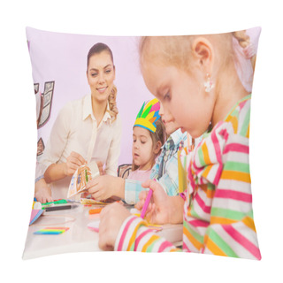 Personality  Teacher In Kindergarten Help Kids Pillow Covers