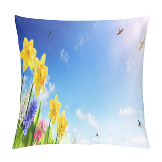 Personality  Spring And Easter Banner - Daffodils In The Fresh Lawn With Fly Of Swallow Pillow Covers