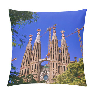 Personality  Sagrada Familia In Barcelona Pillow Covers