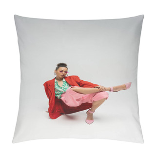 Personality  Full Length, African American Model In Modern Attire And Pink High Heels Posing On Grey Backdrop Pillow Covers