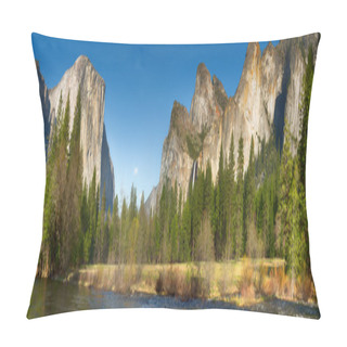 Personality  Yosemite Valley And Merced River Pillow Covers