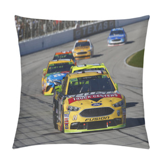 Personality  November 04, 2018 - Ft. Worth, Texas, USA: Clint Bowyer (14) Battles Through The Turns For Position During The AAA Texas 500 At Texas Motor Speedway In Ft. Worth, Texas. Pillow Covers