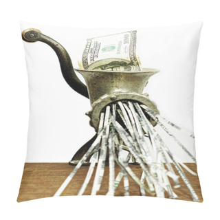 Personality  100 Dollar Bill In A Meat Grinder Pillow Covers