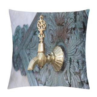 Personality  Turkish Ottoman Style Water Tap Pillow Covers