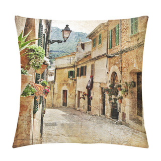 Personality  Charming Streets Of Old Mediterranean Towns Pillow Covers