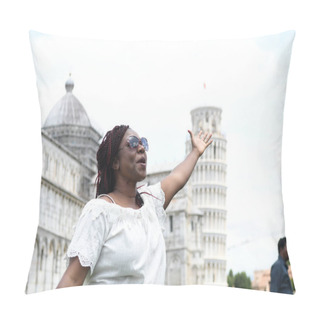 Personality  View Of A Tourist Destination In Italy, The Leaning Tower Of Pisa Pillow Covers
