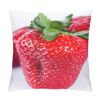 Personality  Fresh Red Strawberries Pillow Covers