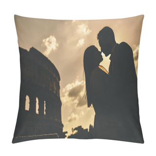 Personality  Couple In Front Of The Colosseum Pillow Covers