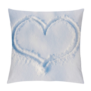 Personality  The Symbol Of The Heart, Painted On The Fresh White Snow Pillow Covers