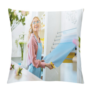 Personality  Beautiful Smiling Female Florist With Wrapping Paper And Scissors In Flower Shop Pillow Covers