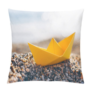 Personality  Yellow Paper Boat On The Pebble Beach Pillow Covers