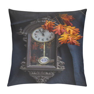 Personality  Old Clock And Branch Autumn Oak Leaf Pillow Covers