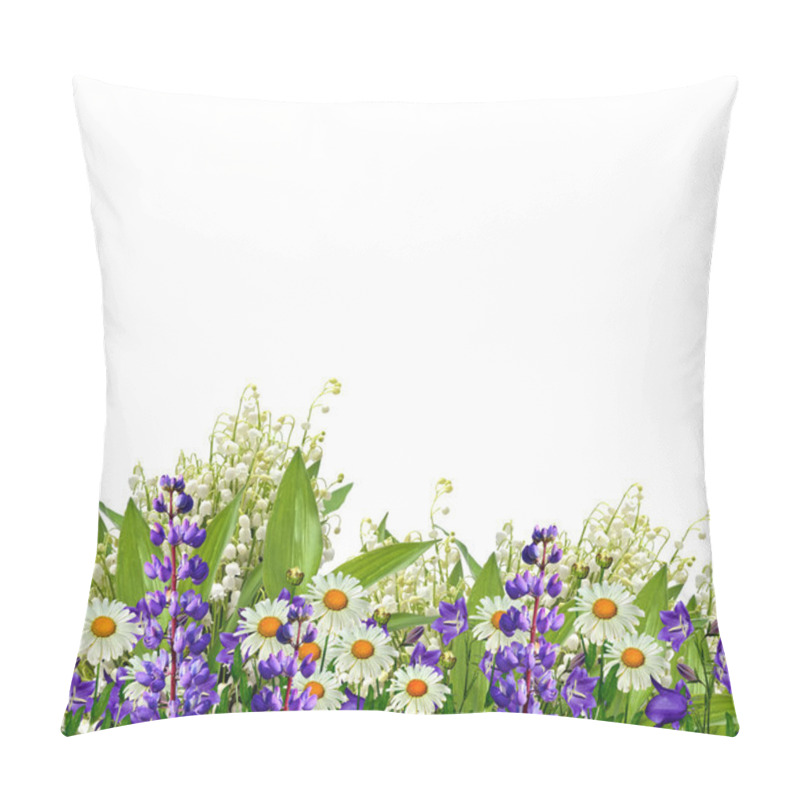 Personality  Daisies Summer  Flower Isolated On White Background.  Pillow Covers