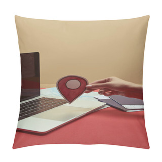 Personality  Cropped Image Of Woman Holding Location Sign Near Laptop Pillow Covers