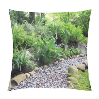Personality  Woodland Shade Garden Path Pillow Covers