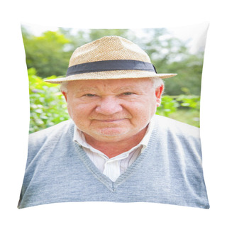 Personality  Happy Old Man Smiling At The Camera Pillow Covers