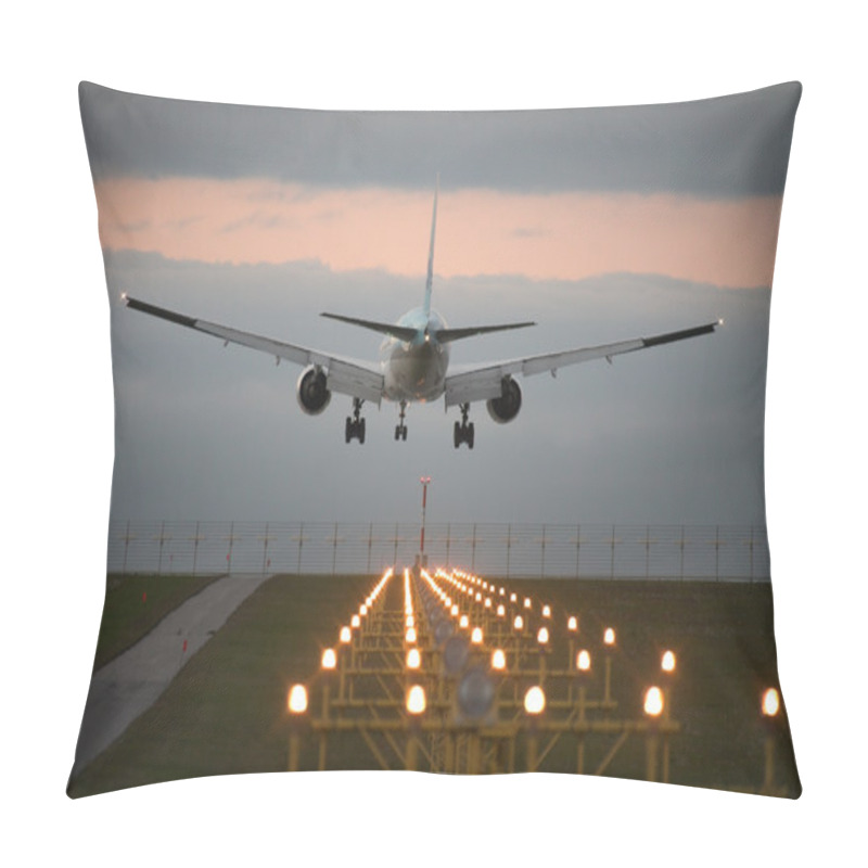 Personality  Landing airplane pillow covers