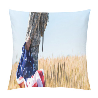 Personality  Panoramic Shot Of Patriotic Soldier In Military Uniform Holding American Flag While Standing In Field  Pillow Covers