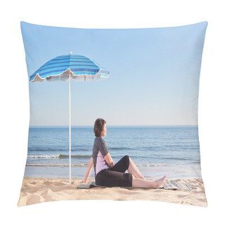 Personality  Middle-aged Woman Sitting On The Beach Carefree And Relaxing. Un Pillow Covers