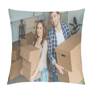 Personality  Portrait Of Young Couple With Cardboard Boxes At New Home, Moving House Concept Pillow Covers