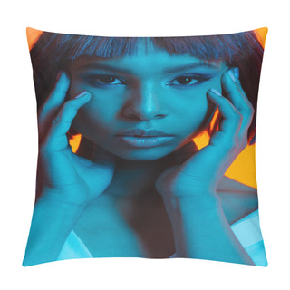 Personality  African American Woman With Hands On Face Pillow Covers