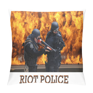Personality  Members Of SWAT In Riot Gear Pillow Covers