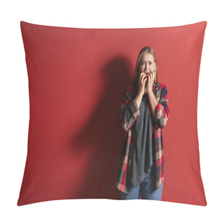 Personality  Woman Having Panic Attack On Color Background Pillow Covers