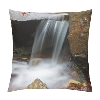 Personality  Mountain Stream Pillow Covers