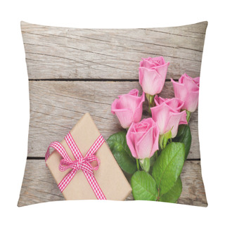 Personality  Roses And Valentines Day Gift Box Pillow Covers