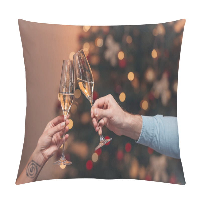 Personality  couple drinking champagne at christmas pillow covers