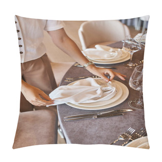 Personality  Cropped View Of Banquet Coordinator Arranging Festive Setting On Table With Flowers In Event Hall Pillow Covers