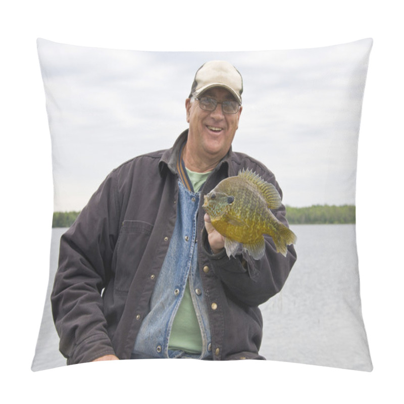 Personality  Fisherman With Large Sunfish Pillow Covers