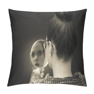 Personality  Business Woman Looking In The Mirror And Reflecting On Herself Pillow Covers