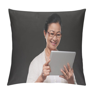 Personality  Woman Reading Something On Tablet Pillow Covers