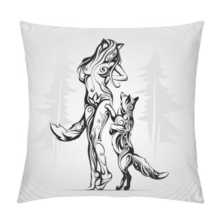 Personality  Meeting Of Foxes In  Woods Pillow Covers