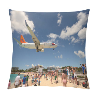 Personality  Airplanes Landing Over Maho Beach, ST Maarten Pillow Covers