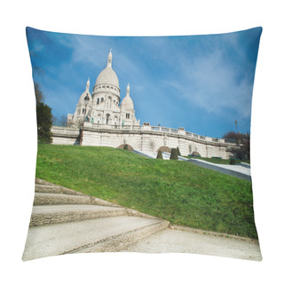 Personality  Sacred Heart In Montmartre - Paris - France Pillow Covers