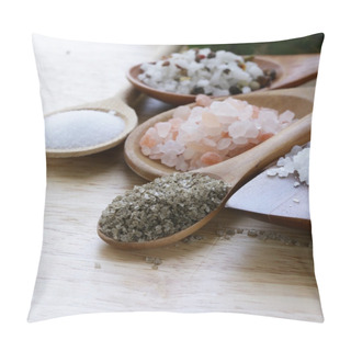Personality  Different Types Of Salt (pink, Sea, Black, And With Spices) Pillow Covers
