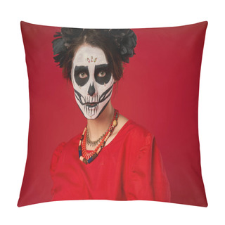 Personality  Portrait Of Woman In Sugar Skull Makeup And Black Wreath Looking At Camera On Red, Day Of Dead Pillow Covers