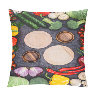 Personality  Top View Of Empty Wooden Plates And Fresh Raw Organic Vegetables On Black Pillow Covers
