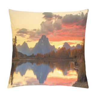 Personality  Grand Teton National Park In Autumn Pillow Covers