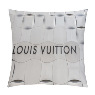 Personality  Loius Vuitton Store, Ginza, Tokyo Pillow Covers