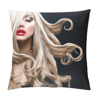 Personality  Blond Hair. Beautiful Sexy Blonde Girl Pillow Covers