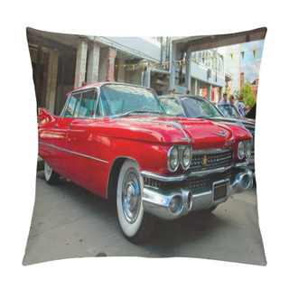 Personality  Classical American Vintage Car Cadillac Eldorado 1959. Pillow Covers