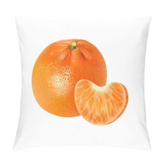 Personality  Realistic Fresh Whole Tangerine With Segment Vector Illustration Pillow Covers
