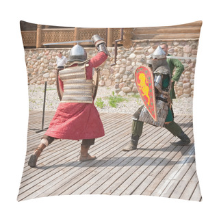 Personality  Knights Battle Pillow Covers