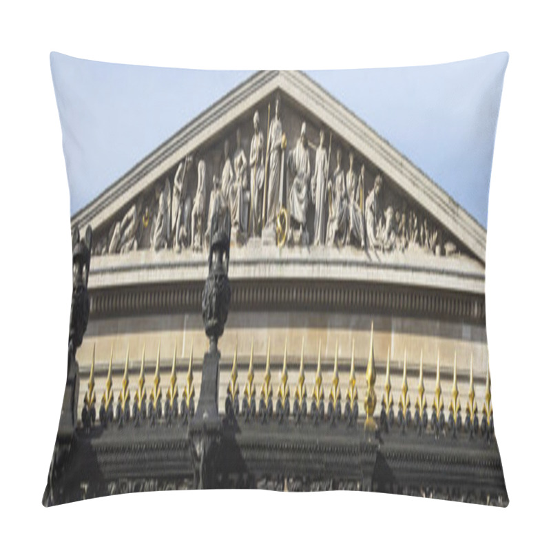 Personality  British Museum in London pillow covers