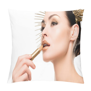 Personality  Glamorous Woman In Golden Headpiece Pillow Covers